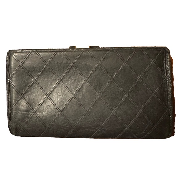 Art Meets Chanel - Picture 3 of 7